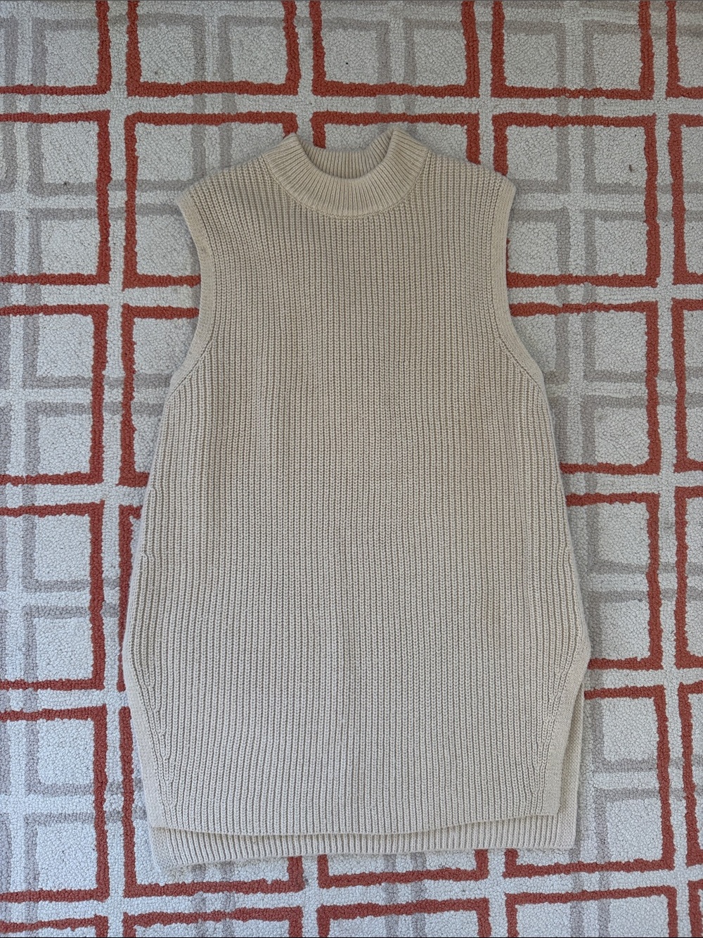 H&M Cream Ribbed Sleeveless Knit Tunic